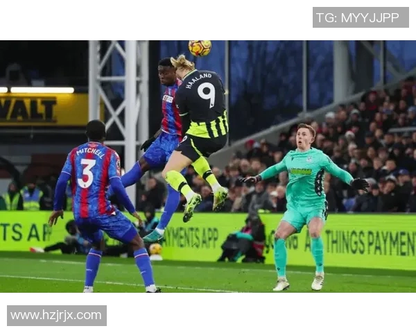 曼城与巴萨对决引发热议球迷期待精彩碰撞与战术较量