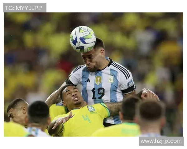 班菲尔德与坦珀利的激烈对决展现足球魅力与战术智慧的巅峰较量