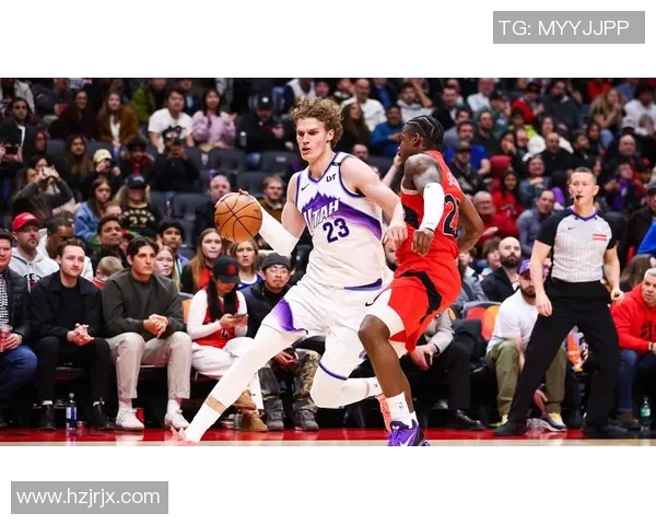 猛龙与爵士的激烈对决竟然演变成一场意外的脱裤子闹剧