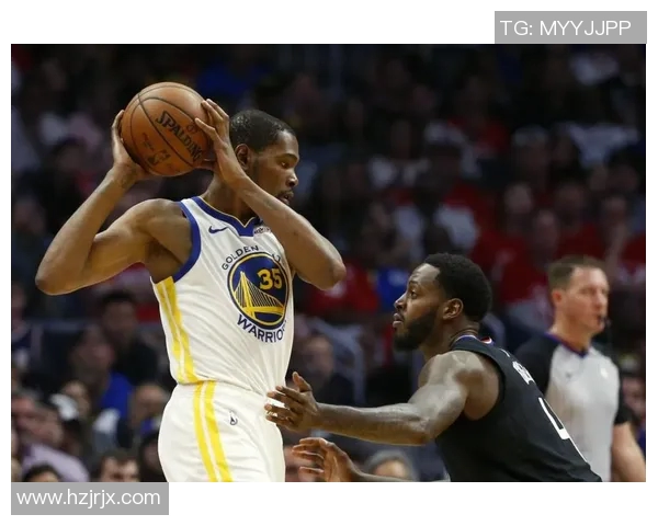 勇士逆转快船上演惊天大戏全场观众目瞪口呆的精彩瞬间
