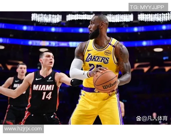 詹姆斯领衔湖人对决活塞展现王者风范与球队默契的精彩较量